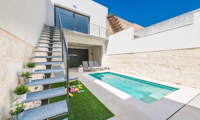 Sa Pobla Villa | CA NA FOC - Moderna casa con piscina privada en pueblo tranquilo. WiFi Gratis