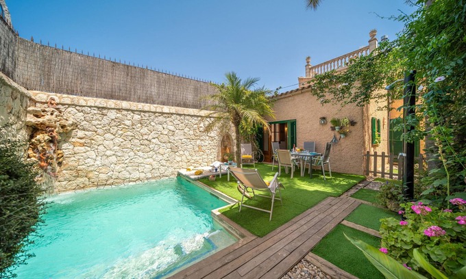 Ariany Chalet De Esquí | Ca na Sabatera Encantadora Casa Adosada con Piscina Privada en Ariany