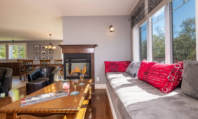 Petite-Riviere-Saint-Francois Cabaña | Charlevoix vacation home - Spa et Repos 10 minutes from the Massif
