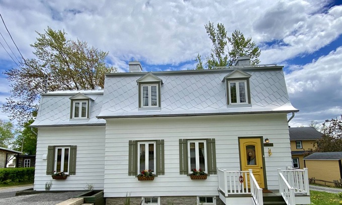Saint-Laurent-de-l'ile d'Orleans Casa | 1887 Ancestral home with waterview on l’Île d’Orléans