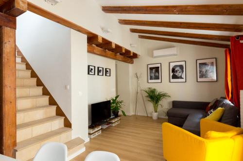 San Pablo Apartamento | CA3 - Duplex de dos dormitorios en el Centro Histórico con garaje