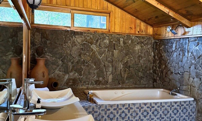 San Jose del Pacifico Apartamento | Cabaña Agapanto at Casa Elba