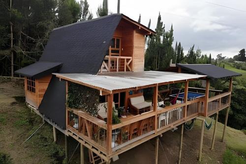 Marinilla Apartamento | Cabaña Acogedora en finca de aguacates