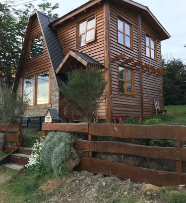Province of Tierra del Fuego Chalet De Esquí | Cabaña Ahnen
