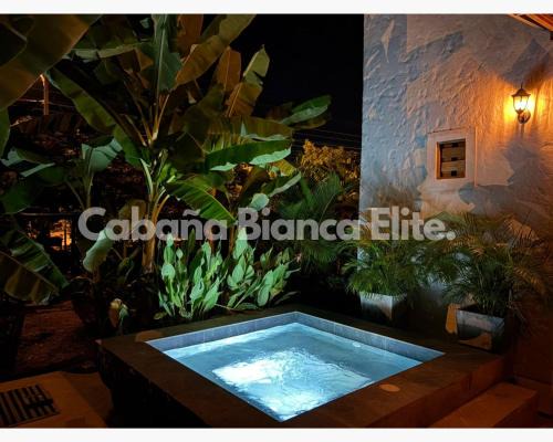 Melgar Casa | Cabaña Bianca Elite con jacuzzi privado!