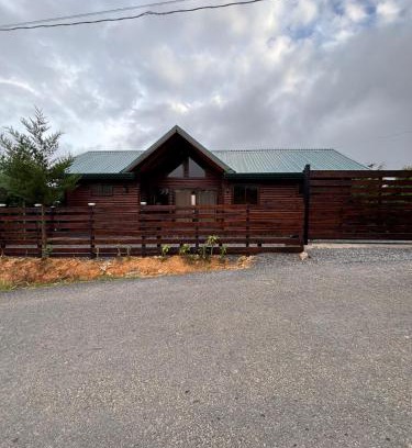 Canton Tarrazu Chalet De Esquí | Cabaña Mirador Viggo