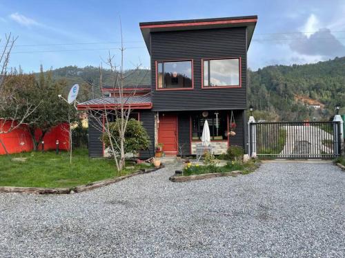 Valdivia Casa | Cabaña río Calle Calle