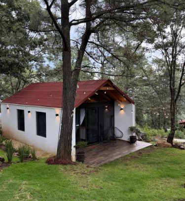 Mazamitla Chalet De Esquí | Cabaña Romántica con Tina para Parejas
