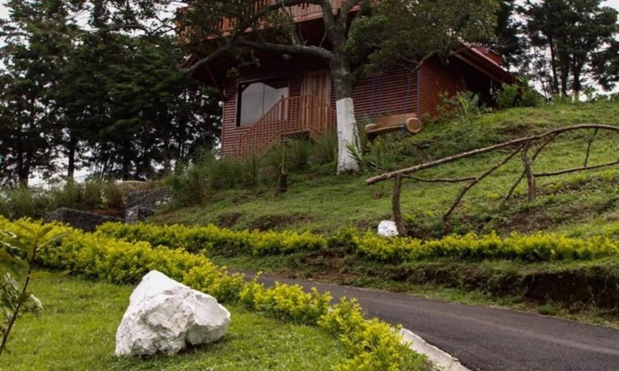 Poas Volcano National Park Cabina | Cabaña Victoria, beautiful and quiet place