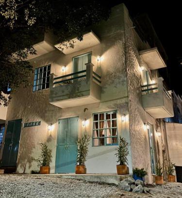 Puerto Triunfo Casa | Cabaña Villa Jardín - Aldea Doradal - Santorini Colombiano