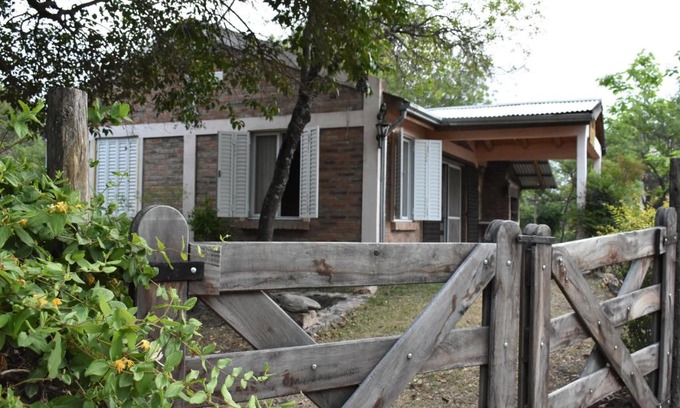 Santa Rosa de Calamuchita Casa | Cabañas Rayuela y otros cuentos
