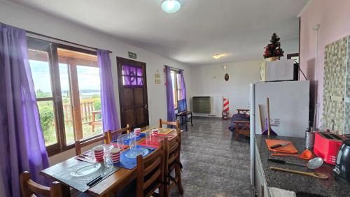 Macrozona Bahía Redonda y Primeros Faldeos Cabina | Cabañas El Amanecer