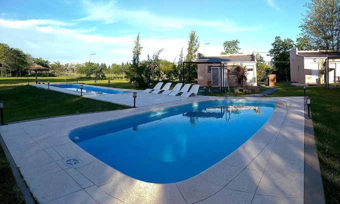 Ranchos Casa | Cabañas La Deseada (Ranchos, Buenos Aires)