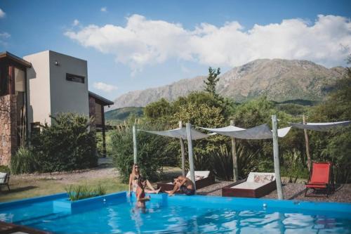 Capilla del Monte Chalet De Esquí | Cabañas La Lomada