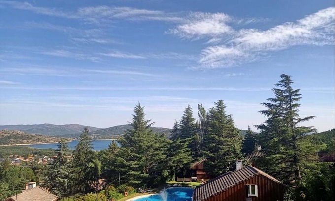 Navacerrada Chalet De Esquí | Cabañas Navacerrada