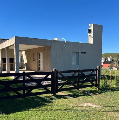 Potrero de los Funes Casa | Cabañas Valle del Búho