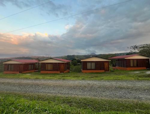 Llano Brenes Apartamento | Cabañas venado