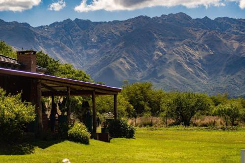 Las Rosas Casa | cabañas Villa de las rosas