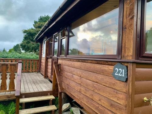 Bronaber Casa | Caban Marjie