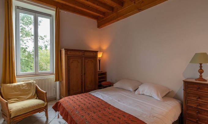 Ouroux-sur-Saone Casa | CABANA & La Doucine