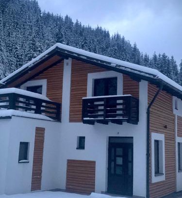 Gheorghiteni Chalet De Esquí | Cabana LaMunte