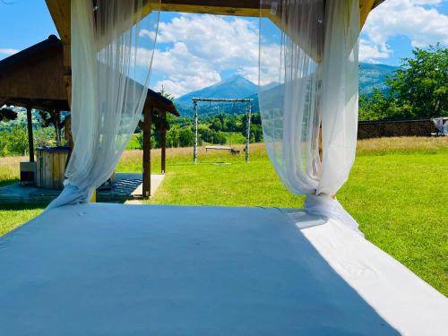 Moisei Casa | Cabana Maramures Landscape