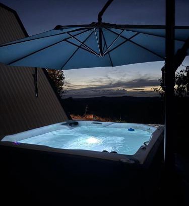 Old Town Chalet De Esquí | Cabana Molina - Ofurô, Lareira e Vista Única