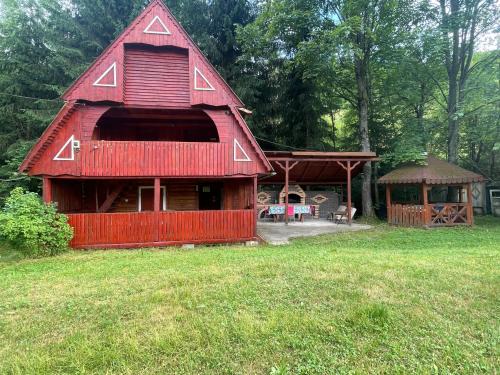 Poiana Vadului Casa | Cabana trei paltini