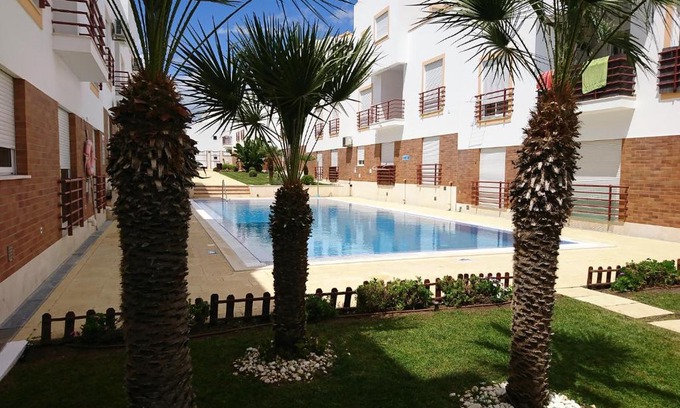 Conceicao e Cabanas de Tavira Apartamento | Cabanas de Tavira Gomeira 2 bedroom apartment 1st floor 300 m to the beach boats