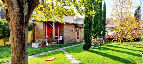 Casselardit Apartamento | Cabane côté jardin