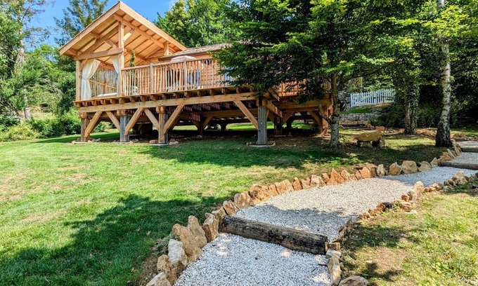 La Bussiere-sur-Ouche Cabina | Cabane du Domaine des Ecus D'or