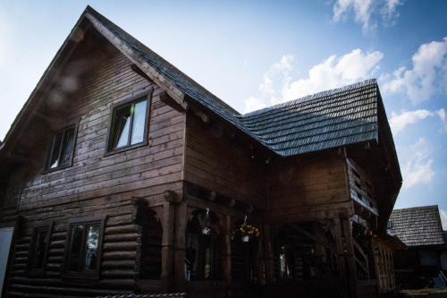 Budesti Cabina | Cabanele Rus