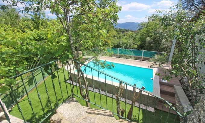 Gondoriz Casa | Cabaninhas House by Gerês Casas