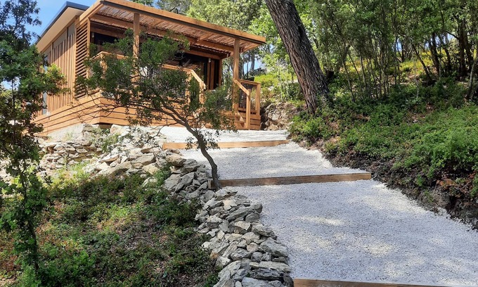 Simiane-Collongue Chalet De Esquí | Cabanon nestled in the pines between Aix and Marseille with large swimming pool
