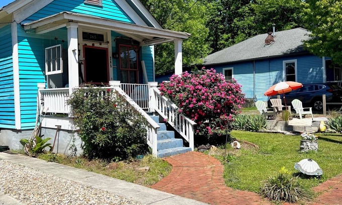 East Side Casa | Cabbagetown Charmer, Walk to so much in Atlanta