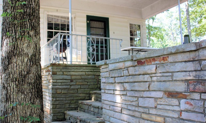Almo Casa | Cabin 1 at Kentucky Lake's Lynnhurst Family Resort