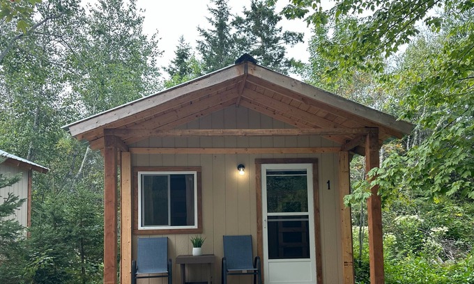 Queens County Cabina | Cabin #1 centrally located to beaches, golfing and the Confederation Trail!
