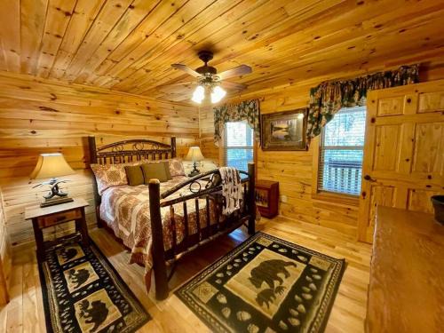 Helen Casa | Cabin 2 bed close to Helen hot tub #15