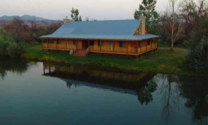 Thermopolis Cabina | Cabin 2 .