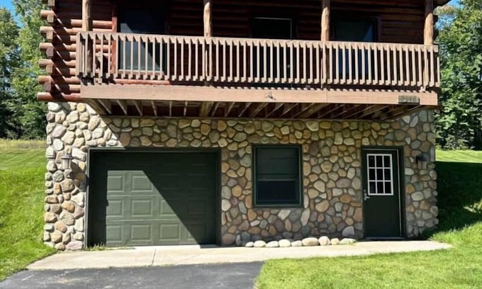 Gaylord Casa | Cabin 2378 - Scenic Log Cabin within Private Resort