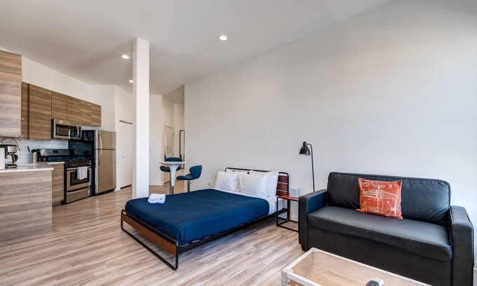 River West Apartamento | Cabin 303 by 747 Lofts