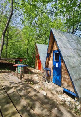 Novi Grad Sarajevo Otro | Cabin 4 Hill Station