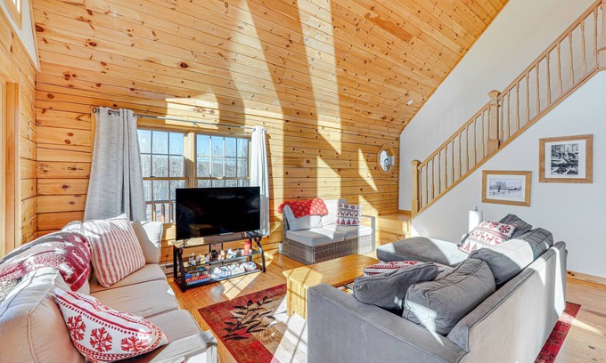 Fleischmanns Cabina | Cabin 4 Mi to Belleayre Mountain: Ski, Hike & Fish