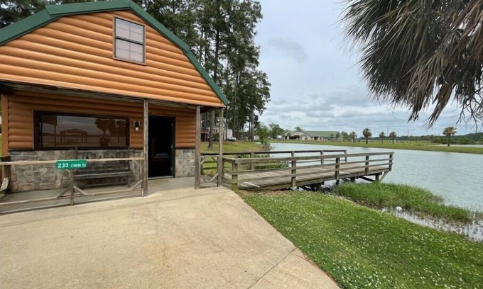 Negreet Cabina | Cabin 52 at Tranquility Bay Resort