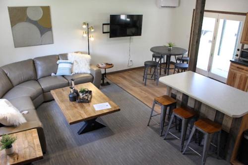 Rapid City Casa | Cabin 6 at Horse Creek Resort