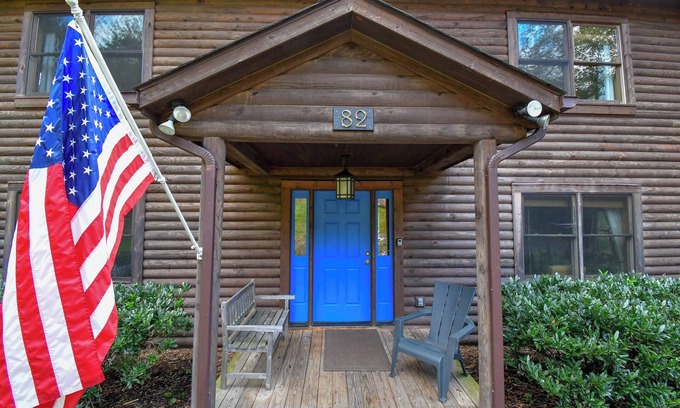 Lexington Casa | Cabin 82 - The Marshall - 6 bedrooms, sleeps 12, minutes from downtown Lexington