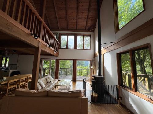 Fujikawaguchiko Casa | Cabin A MtFuji view, BBQ, lake Saiko 3mins, hammock, wood deck