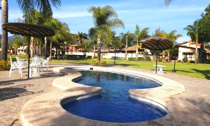 Mascota Cabina | Cabin at RANCHO LA ESMERALDA- Enjoy the Sierra Madre Mountains