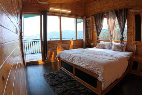 Kaul Casa | Cabin by The Woods - Mukteshwar - Nature - Romantic - Secluded