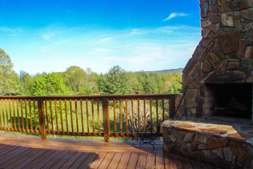 West Jefferson Casa | Cabin Fever